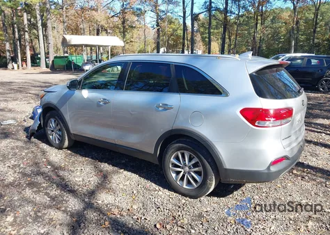 2016 Kia Sorento 2.4L Lx из США, поврежденный, VIN 5XYPG4A34GG170215